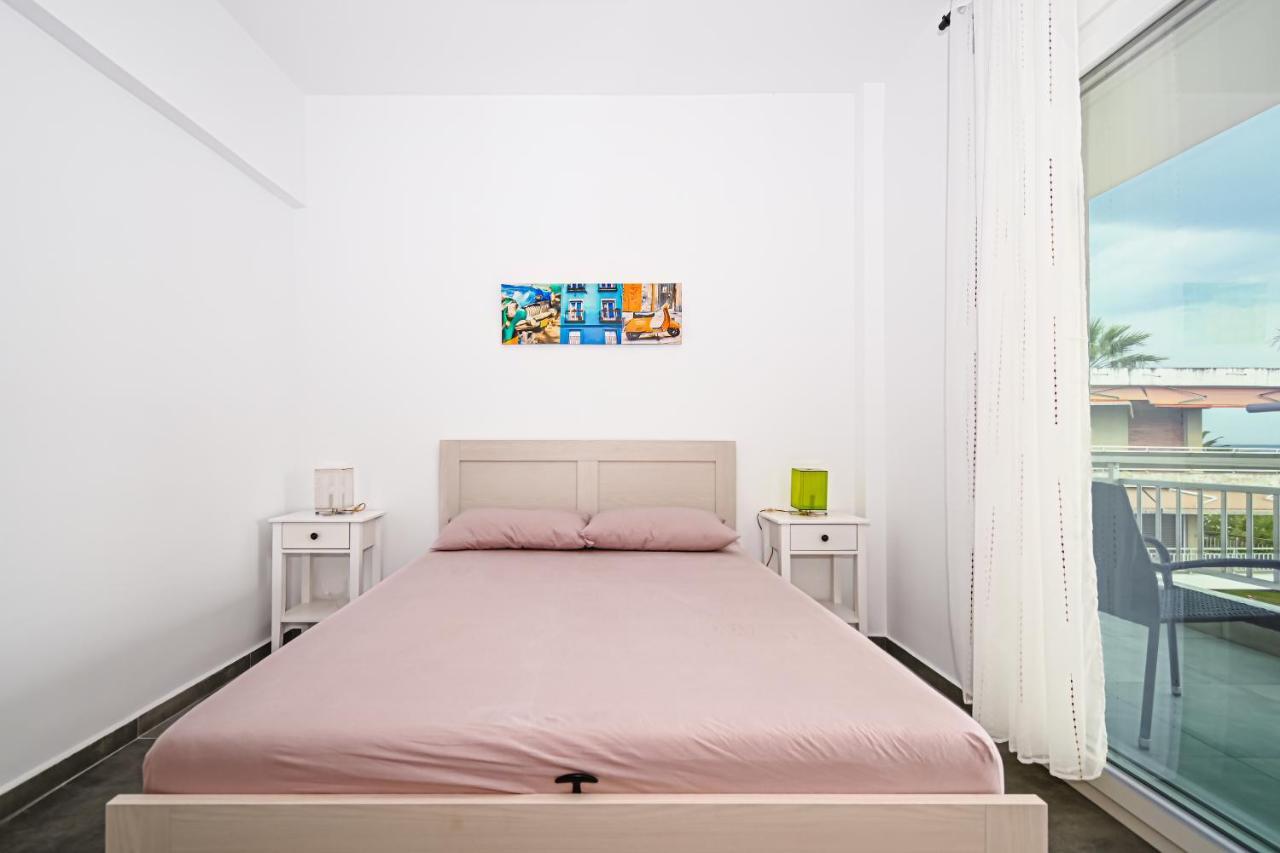 E & D Family Apartment By The Sea Kalyves Polygyrou Exterior photo